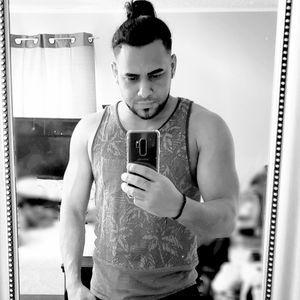 Meet your Posher, Javier